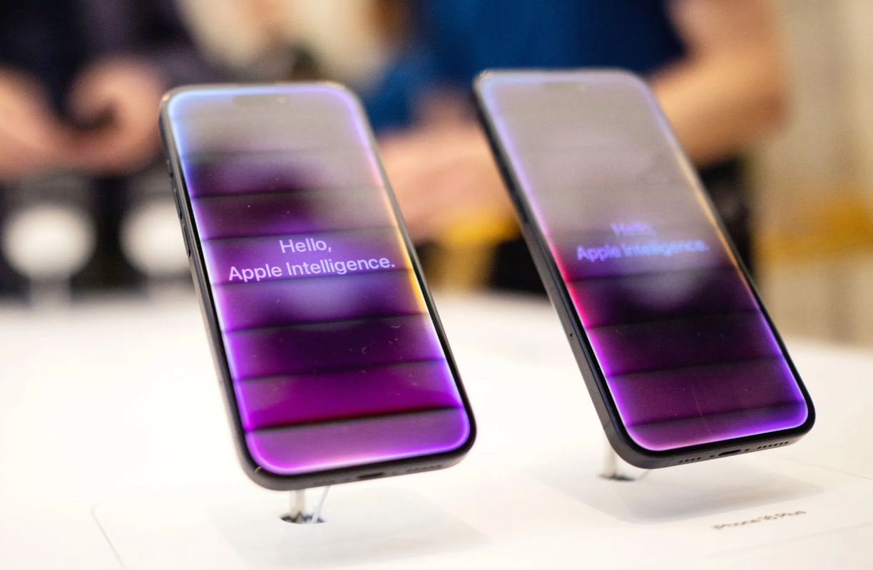 苹果AI布局迟缓反成优势 躲过市场疑虑股价反弹35%